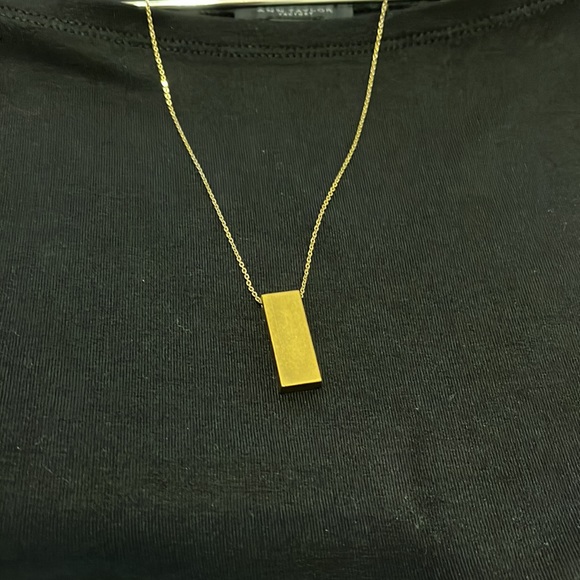 Banana Republic Jewelry - Gold bar necklace